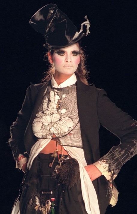 Christian Dior Haute-Couture printemps-été 2000